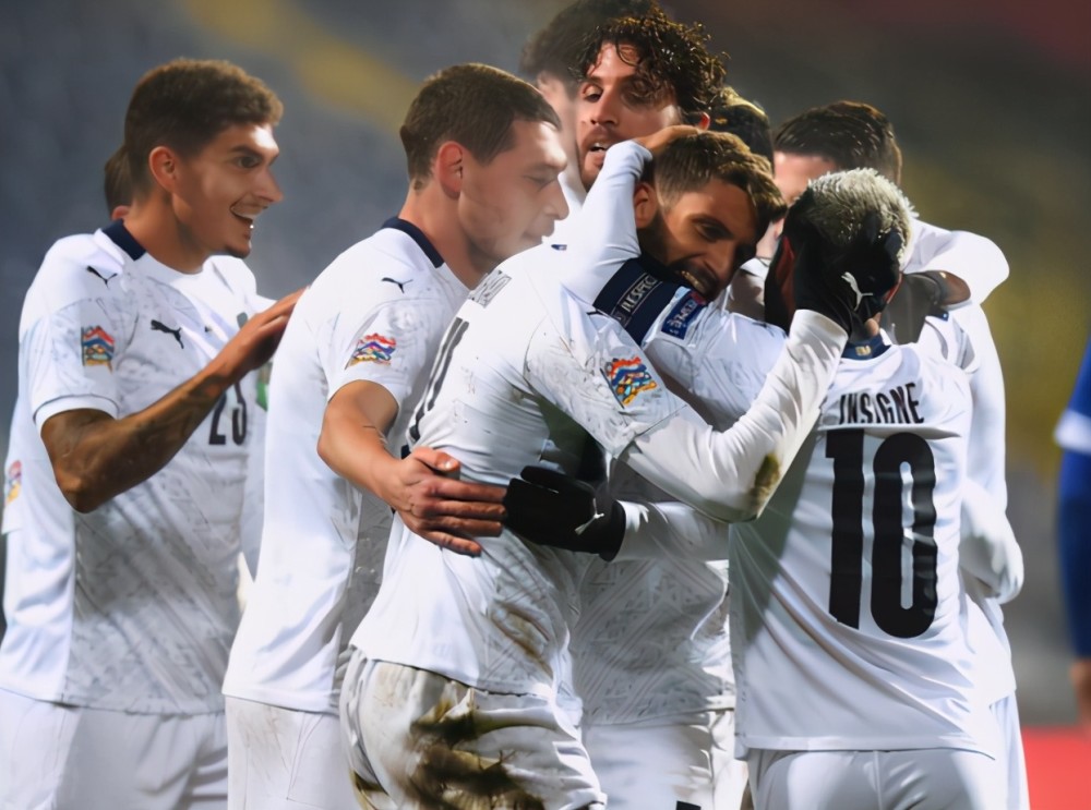 法兰克福惊险胜利,成功闯入欧国联强 法兰克福惊险胜利,成功闯入欧国联强