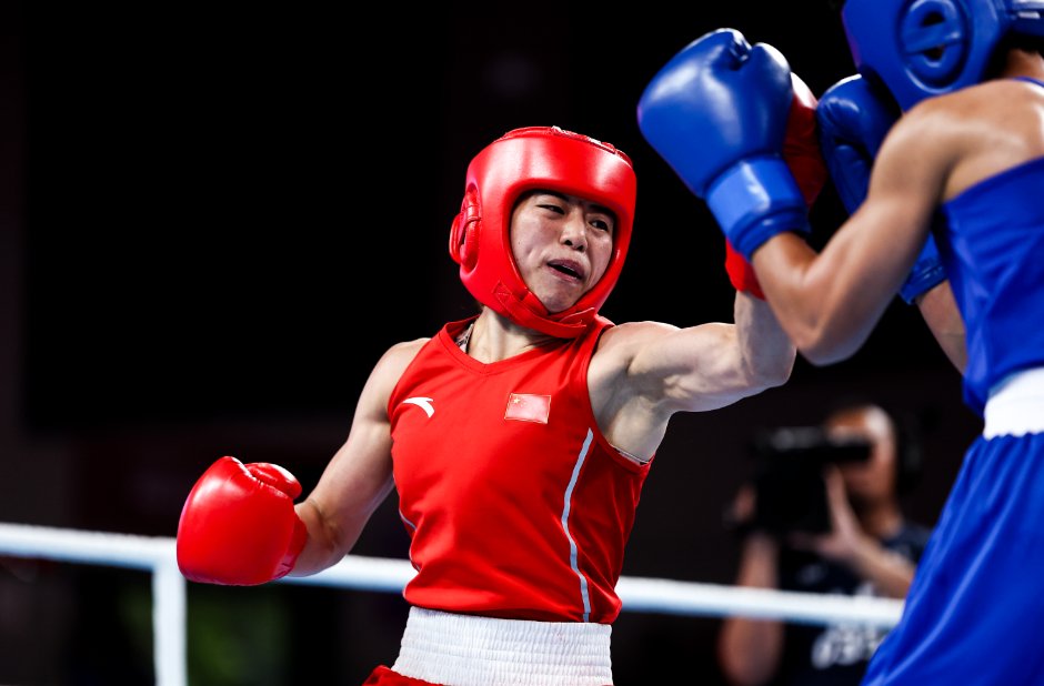 关于霍芬海姆双雄力挫对手夺得三分的信息 关于霍芬海姆双雄力挫对手夺得三分的信息