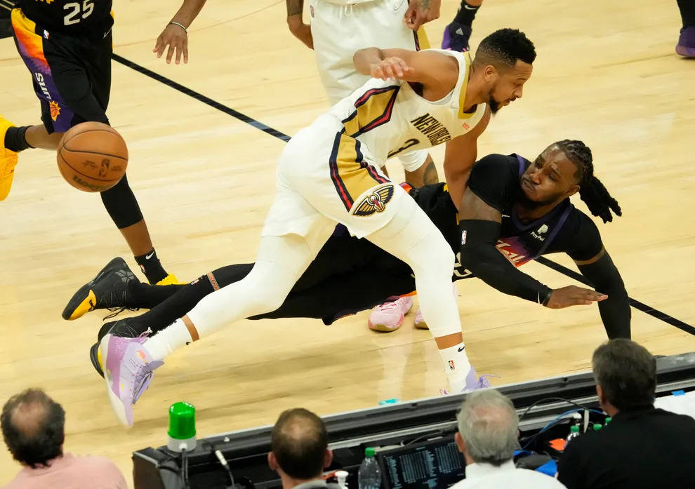 江苏队主场告负，季后赛前途未卜的简单介绍