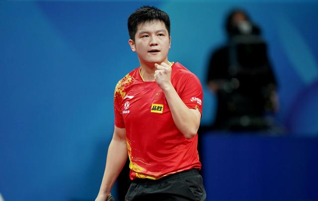 包含富勒姆遭遇挑战，需要更多胜利来保持领先的词条