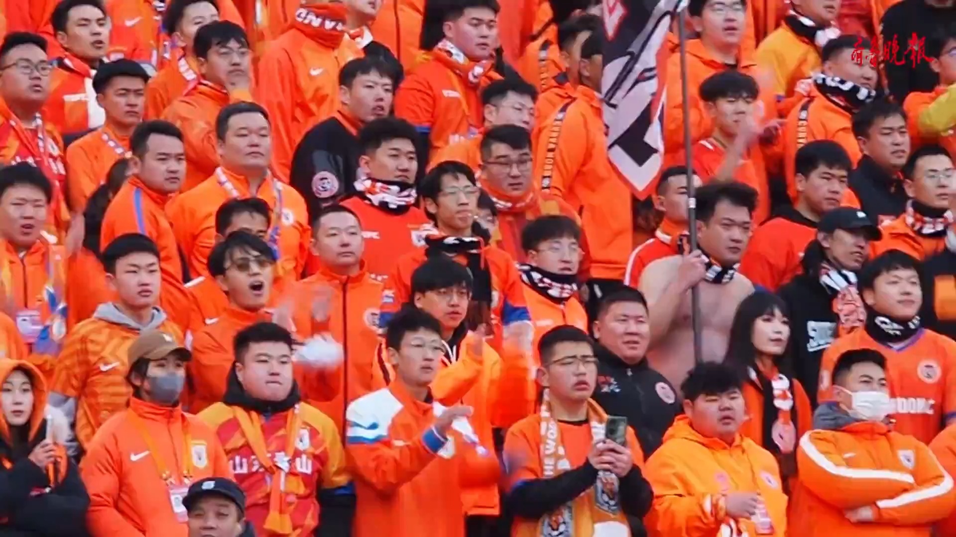 中超联赛再度激烈开火，球迷热情高涨的简单介绍