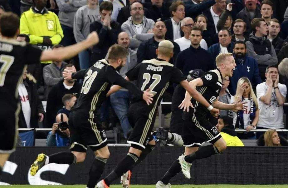 PG电子APP-阿贾克斯突围成功，晋级形势看好的简单介绍