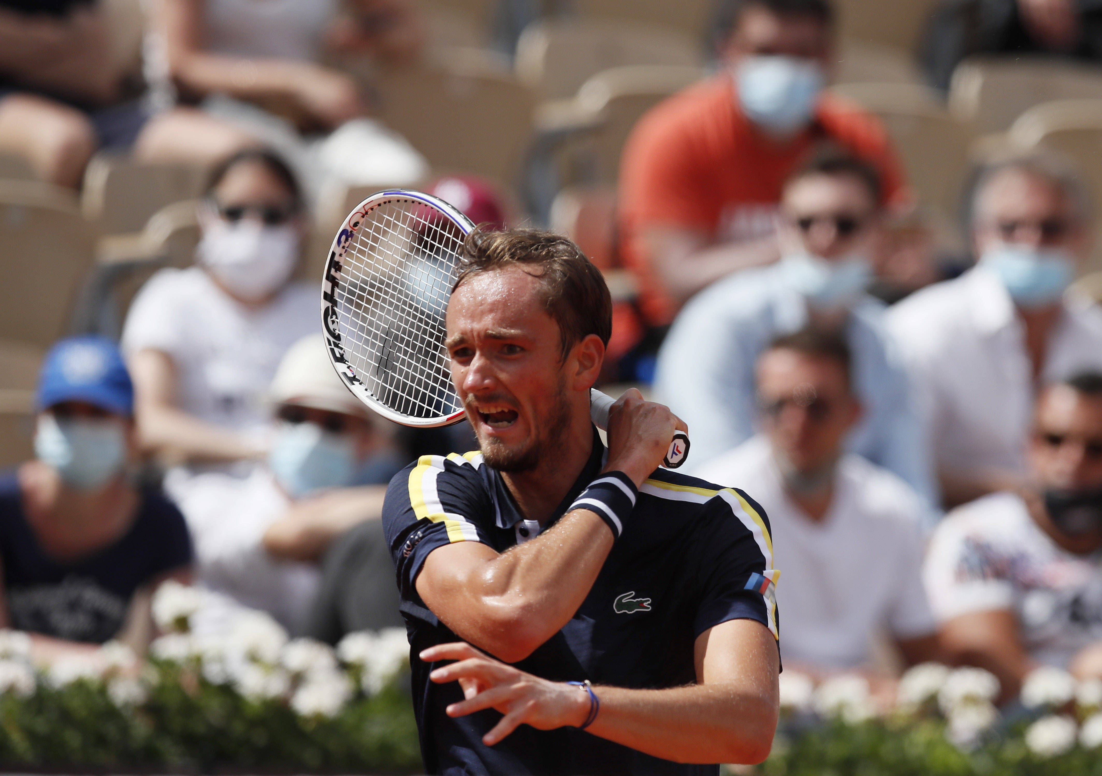 PG中国登录入口-包含欧洲网球队横扫世界网球队，梅德韦杰夫完成帽子戏法的词条