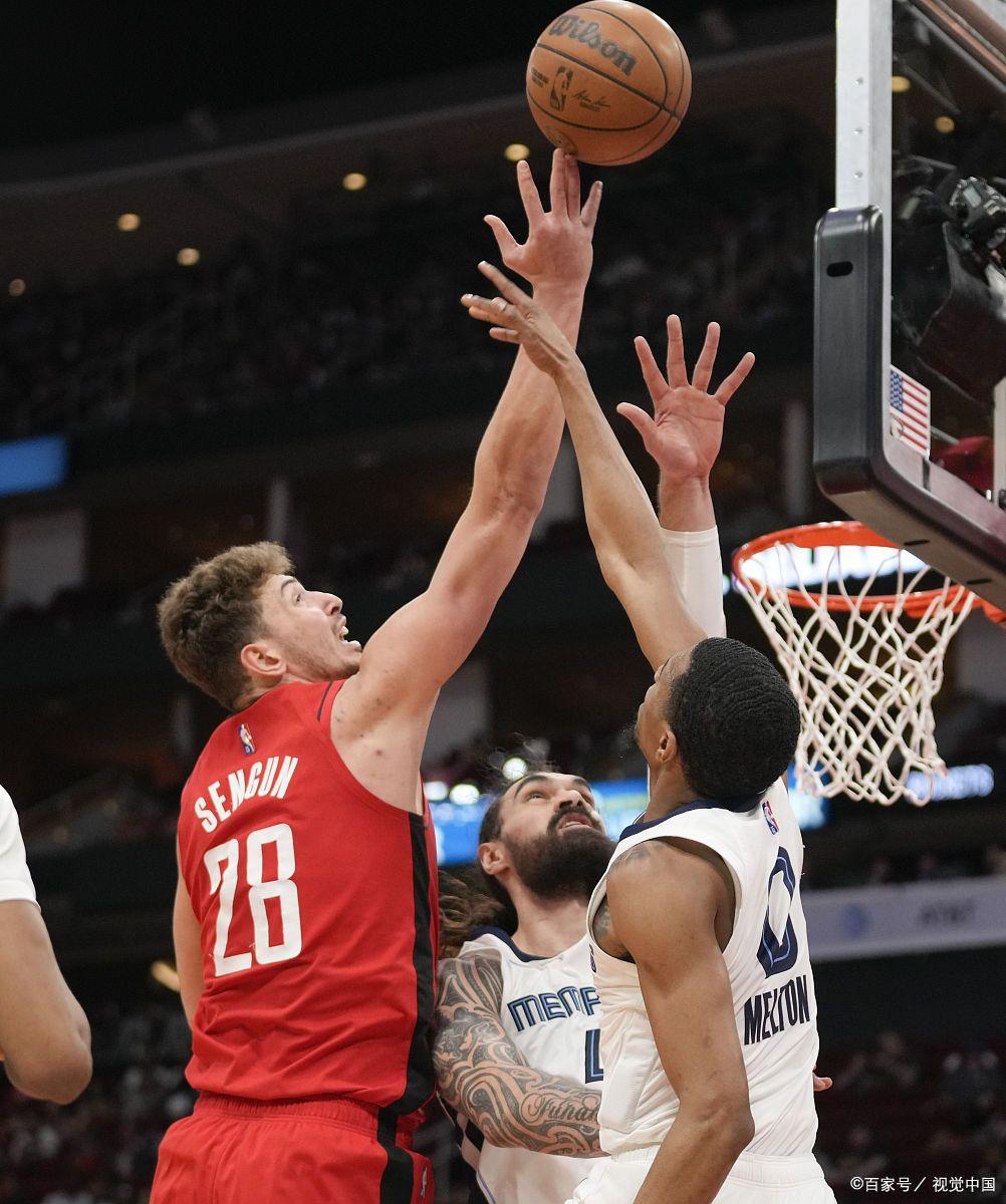 灰熊完胜深圳队，字母哥扛起全队