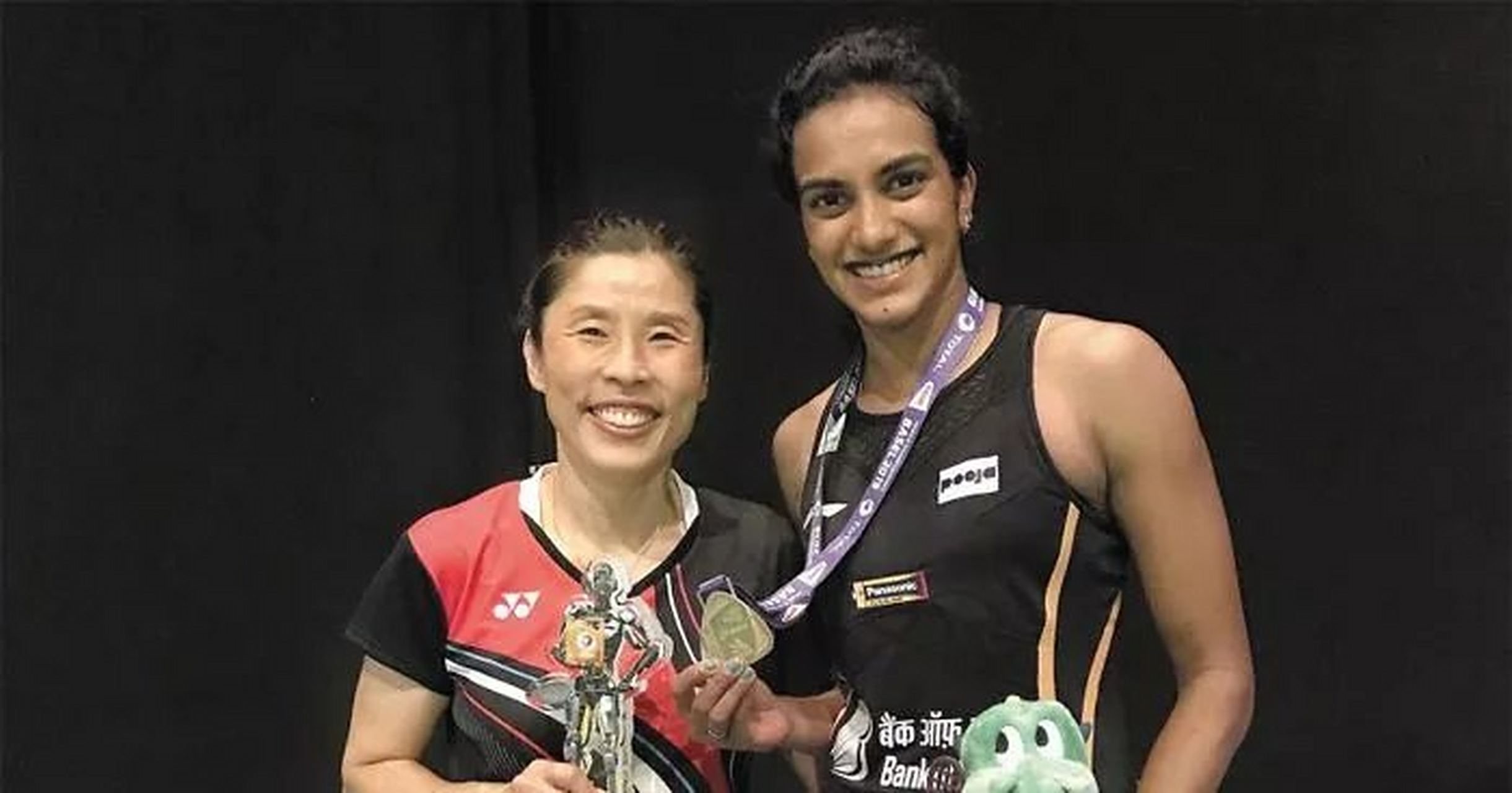 PG电子线上登入-英格兰羽毛球队碾压韩国羽毛球队，辛杜统治全场的简单介绍