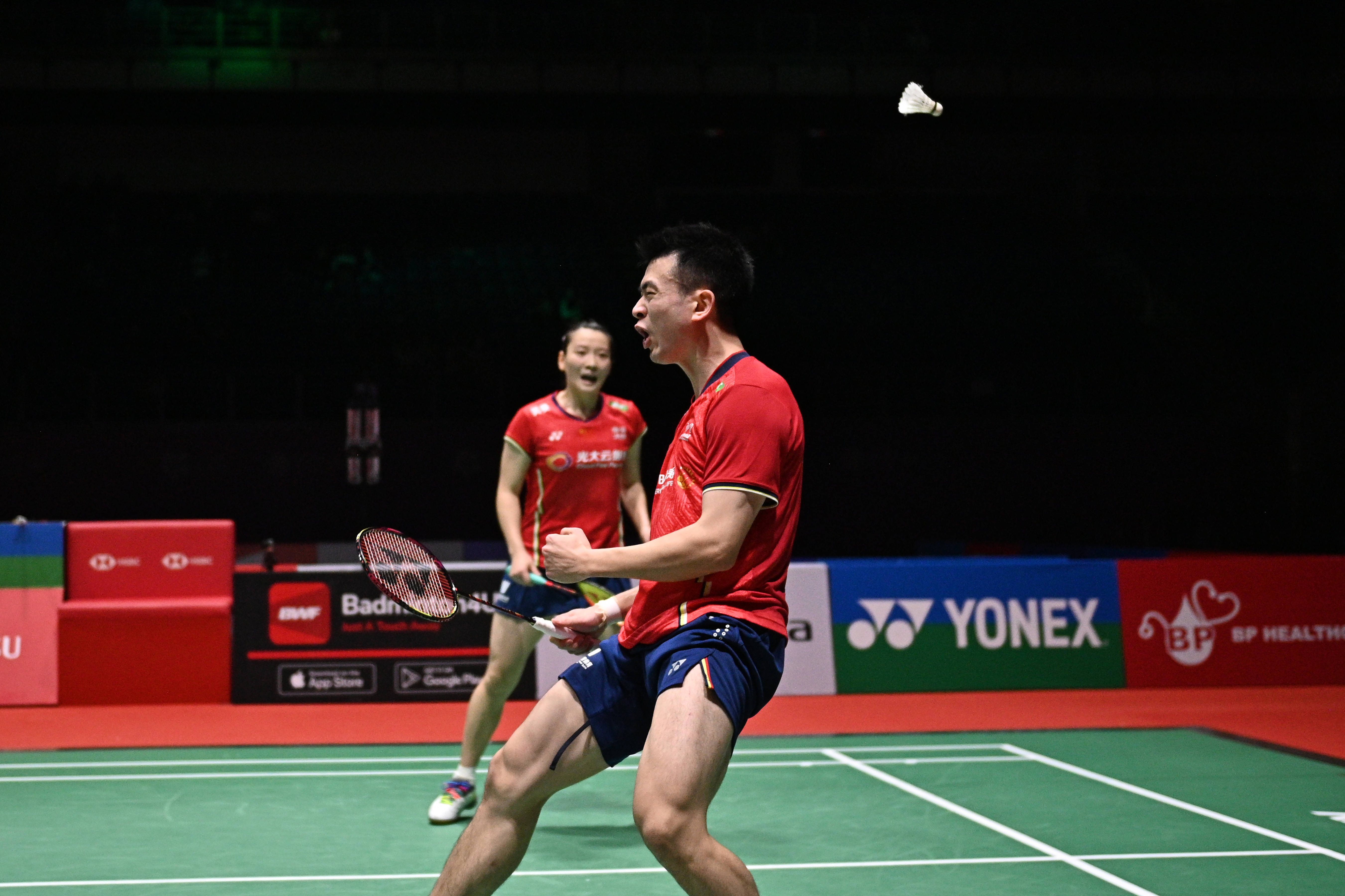 PG电子APP链接-包含马来西亚羽毛球队完胜泰国羽毛球队，谌龙高光表现的词条