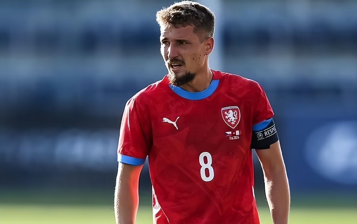 捷克国家队在比赛中失去领先地位